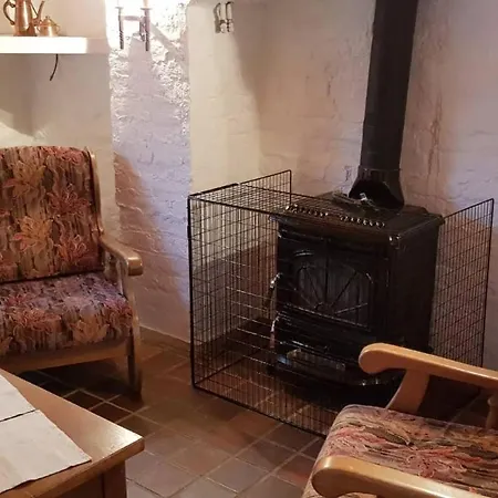 The Dairy At Wells House, Holiday home